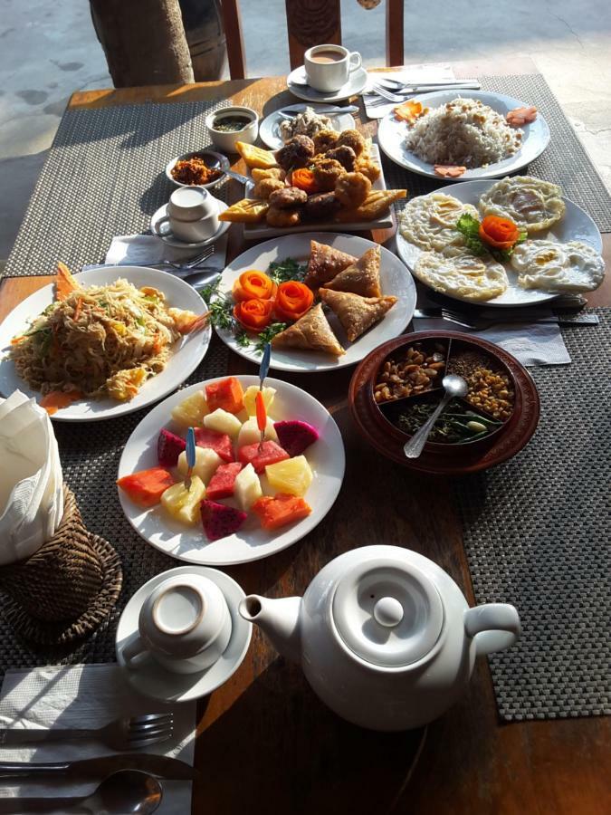 A Little Bit Of Bagan Hotel Bagian luar foto