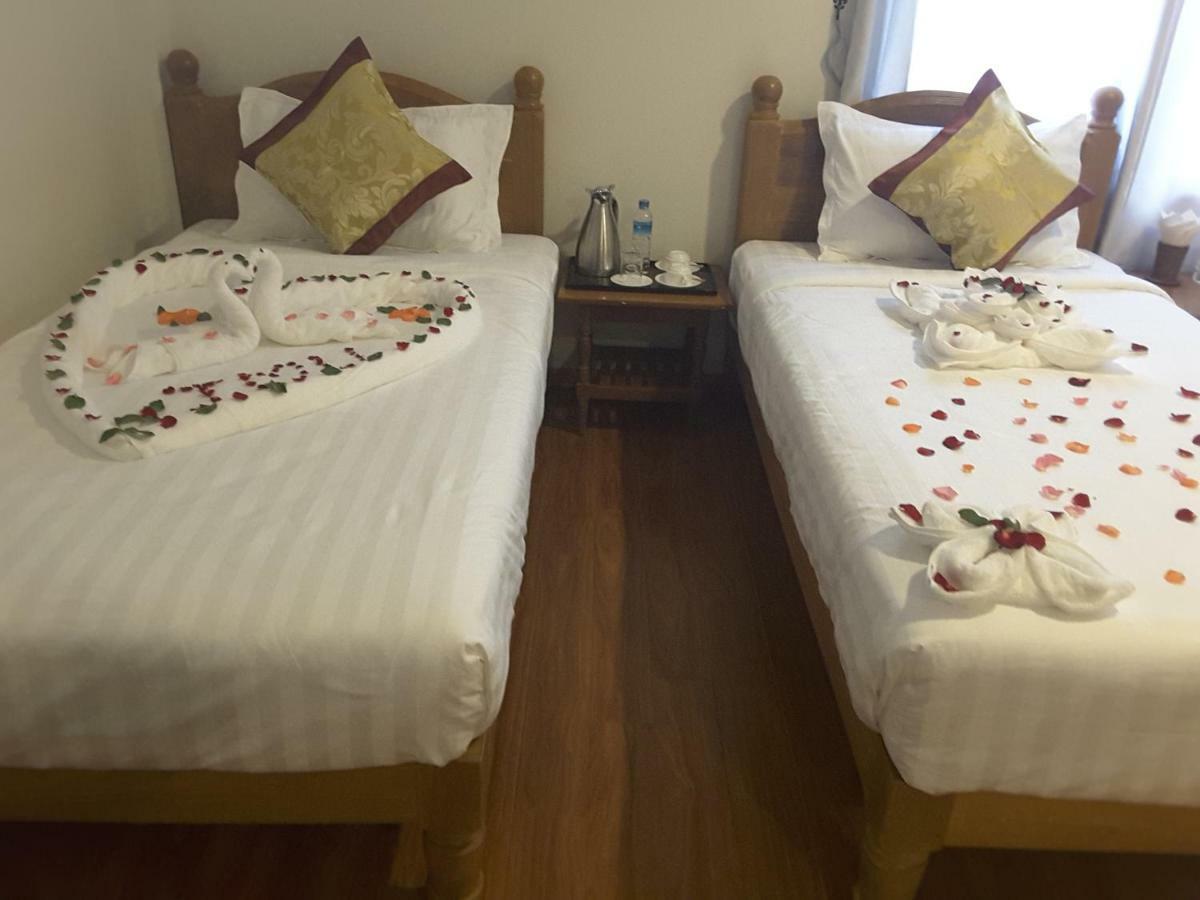 A Little Bit Of Bagan Hotel Bagian luar foto