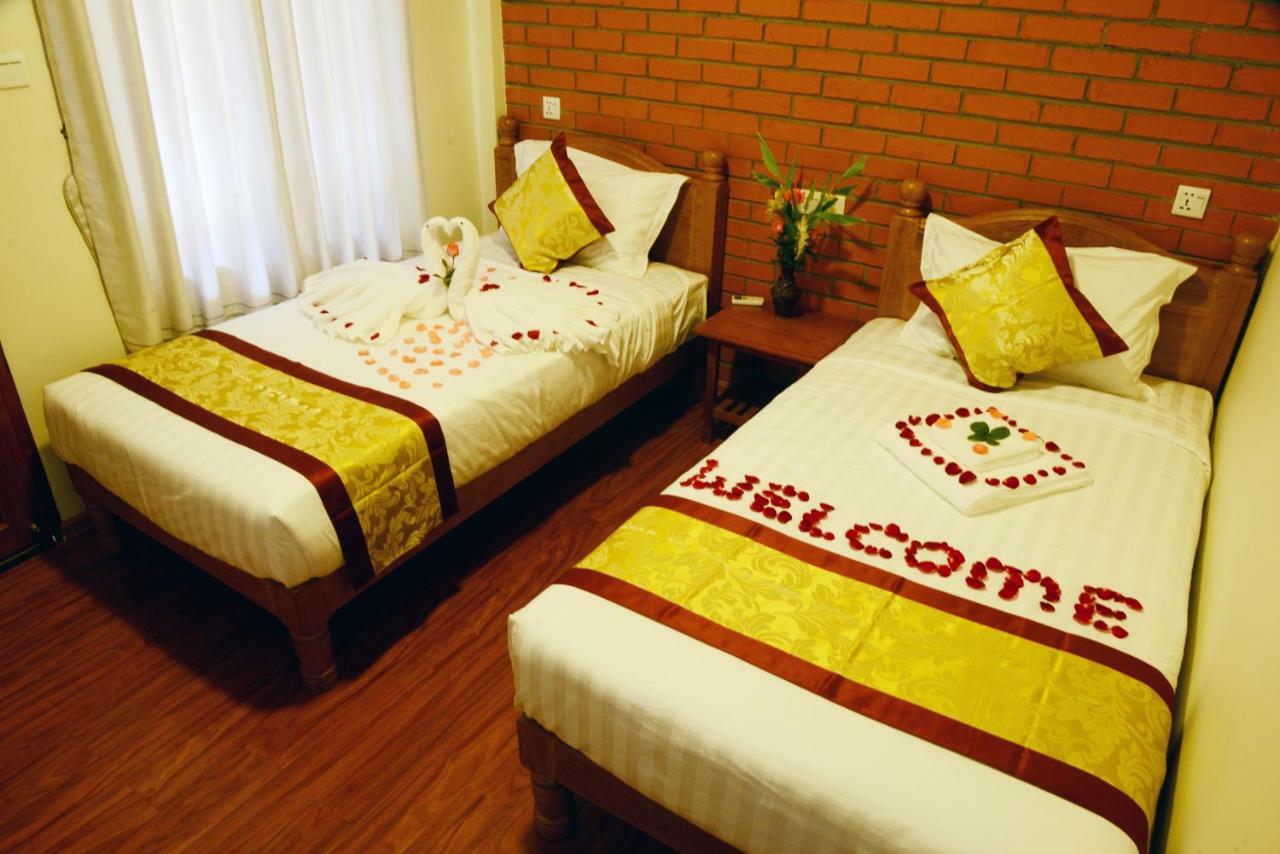 A Little Bit Of Bagan Hotel Bagian luar foto